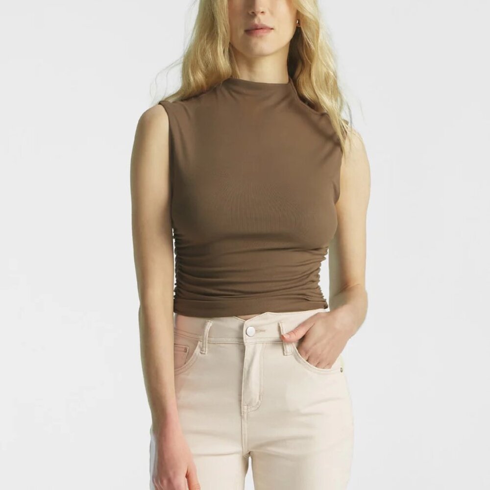 Cropped mock neck tank tops